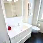 Calisto 6 Bed and breakfast 4*